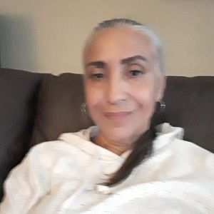 Meet your Posher, Ivette